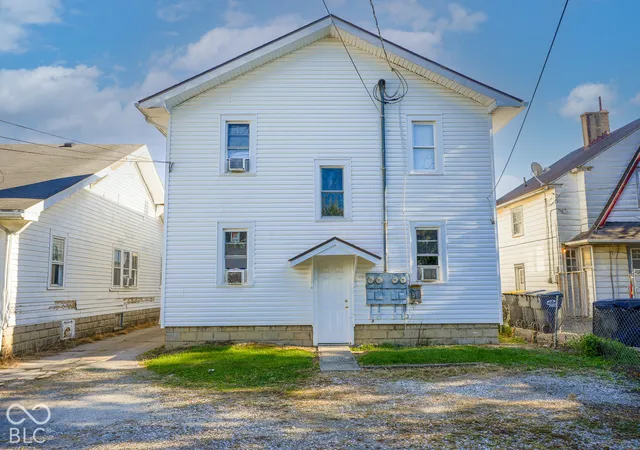 Photo 1 of House for sale at 828-830 Washington Blvd, Anderson, IN 46016 | MLS# 22132327 | Listing updated on 2026-10-28