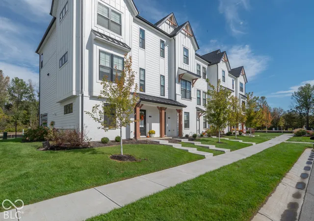 Photo 2 of Townhouse for sale at 7098 Nine Penny Dr, Brownsburg, IN 46112 | MLS# 22132345 | Listing updated on 2026-10-22