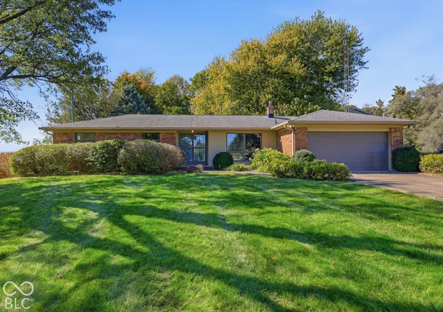 Photo 1 of Single family home for sale at 10523 N 300 East, Morristown, IN 46161 | MLS# 22132348 | Listing updated on 2026-10-22