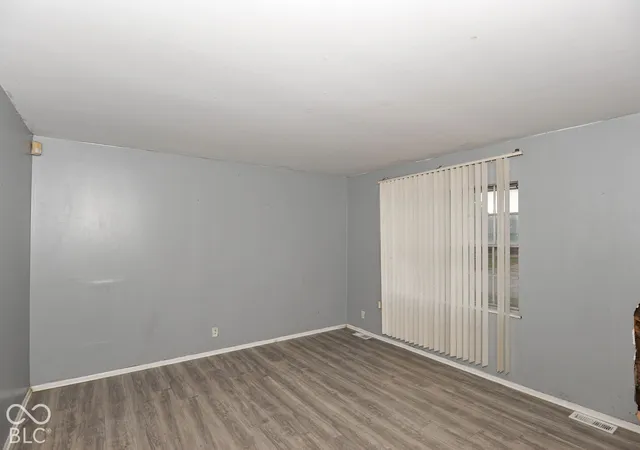 Photo 2 of Single family home for sale at 3285 Macarthur Ln, Indianapolis, IN 46224 | MLS# 22132350 | Listing updated on 2026-10-27
