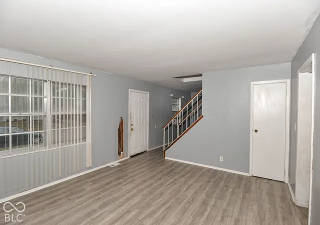 Photo 3 of Single family home for sale at 3285 Macarthur Ln, Indianapolis, IN 46224 | MLS# 22132350 | Listing updated on 2026-10-27