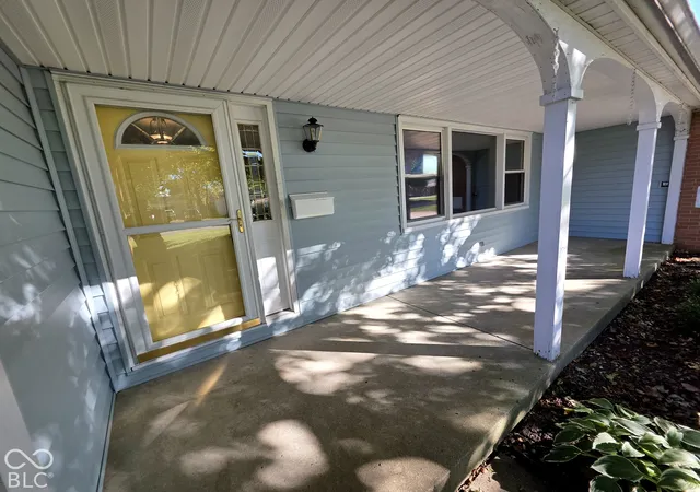 Photo 4 of Single family home for sale at 1630 S Winding Way, Anderson, IN 46011 | MLS# 22132352 | Listing updated on 2026-10-25