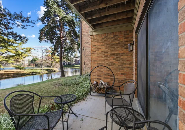 Photo 3 of Sale Pending at 4311 Village Pkwy Cir W #2, Indianapolis, IN 46254 | MLS# 22132356 | Listing updated on 2026-10-27