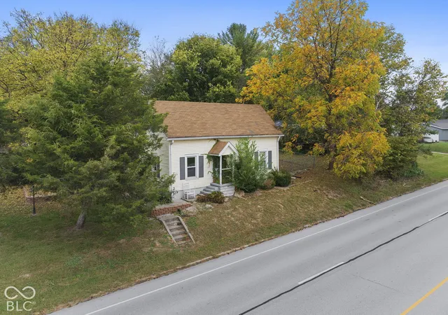 Single family home for sale at 5401 E US Hwy 40, Fillmore, IN 46128 | MLS# 22132365