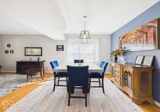 Photo 4 of Single family home for sale at 9655 Rhodes Ct, Avon, IN 46123 | MLS# 22132386 | Listing updated on 2026-10-22