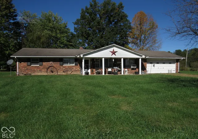 Photo 1 of Single family home for sale at 8870 W 450 South, Columbus, IN 47201 | MLS# 22132387 | Listing updated on 2026-10-23
