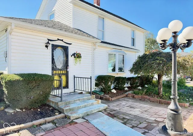 Photo 3 of Single family home for sale at 120 N Elm St, Eaton, IN 47338 | MLS# 22132388 | Listing updated on 2026-10-20