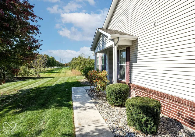 Photo 2 of Condo for sale at 9599 Prairie Smoke Dr, Noblesville, IN 46060 | MLS# 22132395 | Listing updated on 2026-10-29