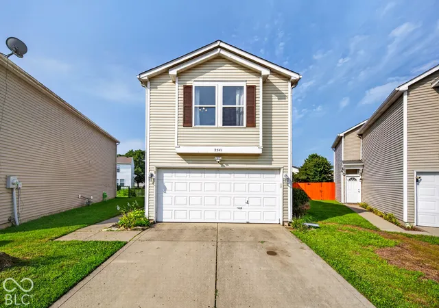 Photo 3 of Single family home for sale at 2541 Black Antler Ct, Indianapolis, IN 46217 | MLS# 22132398 | Listing updated on 2026-10-28