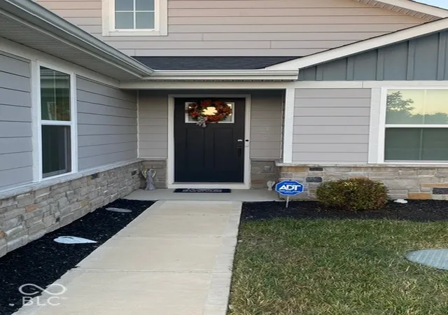 Photo 4 of Single family home for sale at 1692 Archer Nock Ct, Westfield, IN 46074 | MLS# 22132436 | Listing updated on 2026-10-29