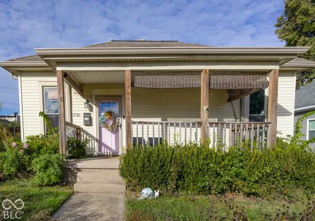 Single family home for sale at 1720 Cottage Ave, Columbus, IN 47201 | MLS# 22132441