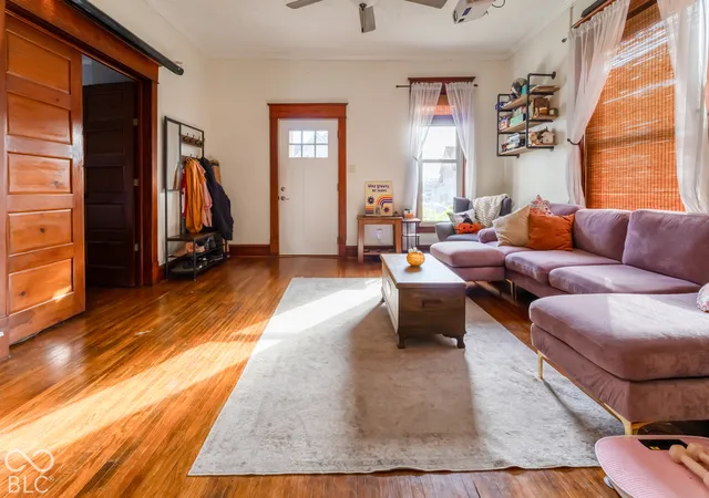 Photo 4 of Single family home for sale at 1720 Cottage Ave, Columbus, IN 47201 | MLS# 22132441 | Listing updated on 2026-10-28