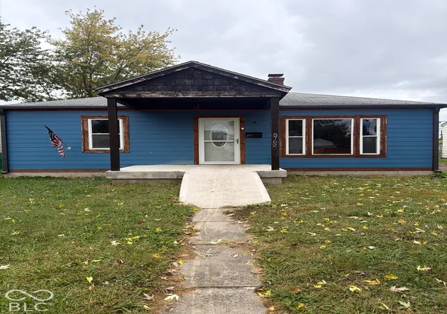 Photo 1 of Sale Pending at 5762 Speedway Dr, Indianapolis, IN 46224 | MLS# 22132443 | Listing updated on 2026-10-23
