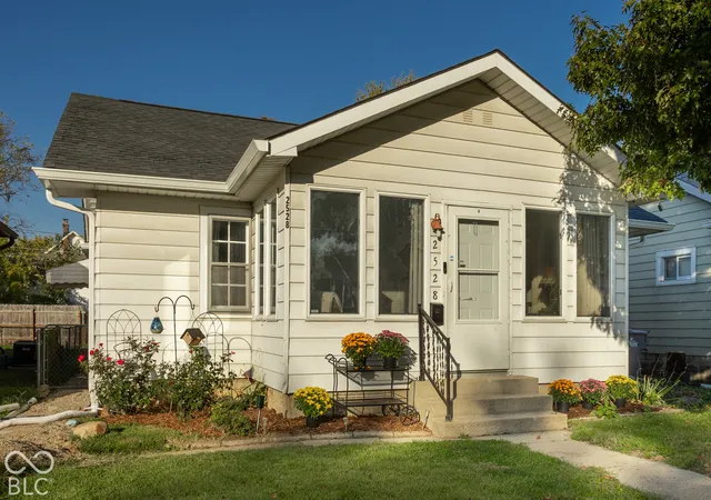Photo 1 of Single family home for sale at 2528 S New Jersey St, Indianapolis, IN 46225 | MLS# 22132444 | Listing updated on 2026-10-26