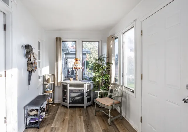 Photo 4 of Single family home for sale at 2528 S New Jersey St, Indianapolis, IN 46225 | MLS# 22132444 | Listing updated on 2026-10-26