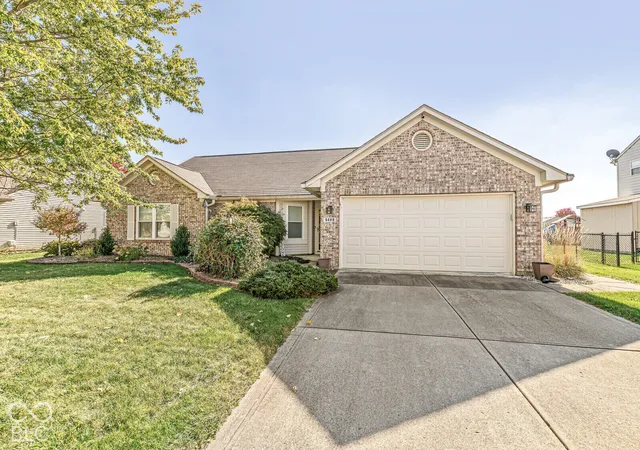 Photo 2 of Single family home for sale at 6489 Bird Key Dr, Noblesville, IN 46062 | MLS# 22132465 | Listing updated on 2026-10-28