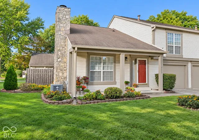 Photo 2 of Sale Pending at 7905 Hunters Path, Indianapolis, IN 46214 | MLS# 22132472 | Listing updated on 2026-10-27