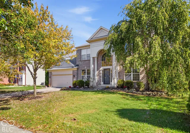 Photo 1 of Single family home for sale at 11795 Suncatcher Dr, Fishers, IN 46037 | MLS# 22132483 | Listing updated on 2026-10-22