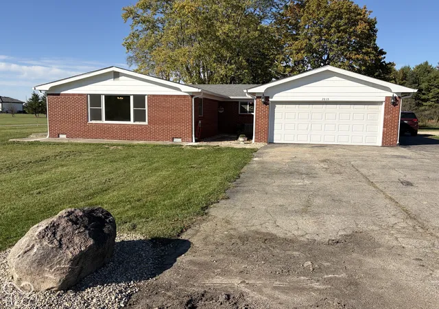 Photo 1 of Single family home for sale at 2815 N County Rd 50 E, New Castle, IN 47362 | MLS# 22132488 | Listing updated on 2026-10-23