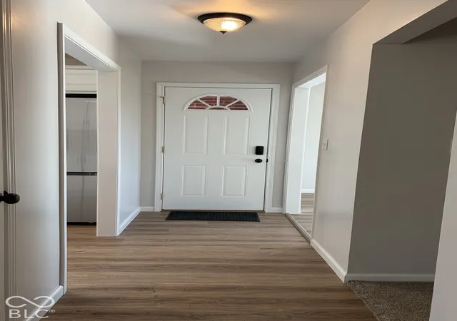 Photo 3 of Single family home for sale at 2815 N County Rd 50 E, New Castle, IN 47362 | MLS# 22132488 | Listing updated on 2026-10-23