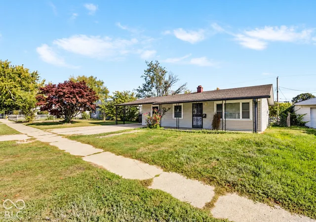 Photo 2 of Single family home for sale at 3525 Georgetown Rd, Indianapolis, IN 46224 | MLS# 22132490 | Listing updated on 2026-10-23
