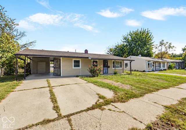 Photo 3 of Single family home for sale at 3525 Georgetown Rd, Indianapolis, IN 46224 | MLS# 22132490 | Listing updated on 2026-10-23