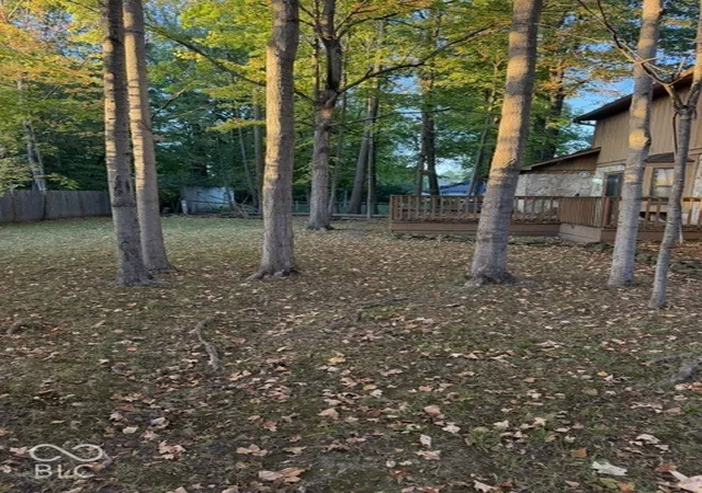 Photo 3 of Single family home for sale at 8910 Shagbark Rd, Indianapolis, IN 46260 | MLS# 22132492 | Listing updated on 2026-10-23