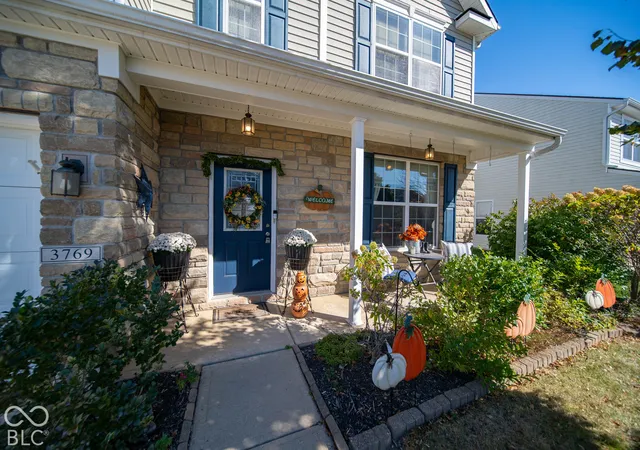 Photo 2 of Single family home for sale at 3769 Tartan Trl, Whitestown, IN 46075 | MLS# 22132495 | Listing updated on 2026-10-22