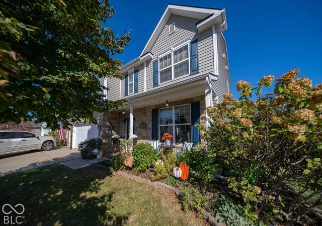 Photo 3 of Single family home for sale at 3769 Tartan Trl, Whitestown, IN 46075 | MLS# 22132495 | Listing updated on 2026-10-22