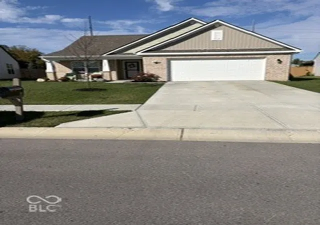 Photo 1 of Single family home for sale at 352 Catamount Ln, Indianapolis, IN 46229 | MLS# 22132496 | Listing updated on 2026-10-27