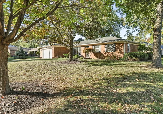 Photo 1 of Single family home for sale at 7422 Glenfair Ct, Indianapolis, IN 46214 | MLS# 22132498 | Listing updated on 2026-10-23