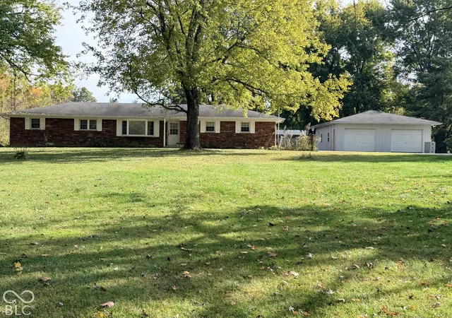 Photo 3 of Single family home for sale at 1641 N 475 East, Columbus, IN 47203 | MLS# 22132523 | Listing updated on 2026-10-28