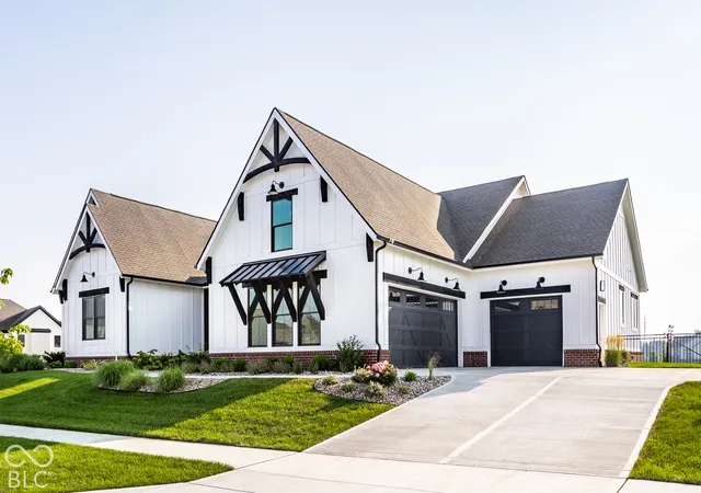Photo 2 of Single family home for sale at 15989 Sonnet Park Ln, Westfield, IN 46074 | MLS# 22132527 | Listing updated on 2026-10-23