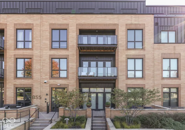 Condo for sale at 855 N East St #208-B, Indianapolis, IN 46202 | MLS# 22132531