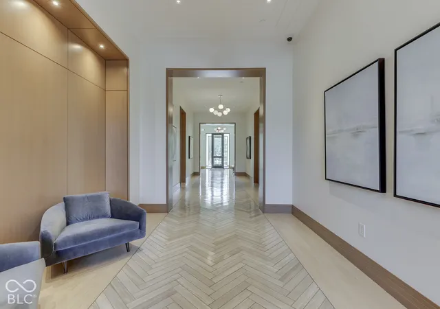 Photo 2 of Condo for sale at 855 N East St #208-B, Indianapolis, IN 46202 | MLS# 22132531 | Listing updated on 2026-10-28