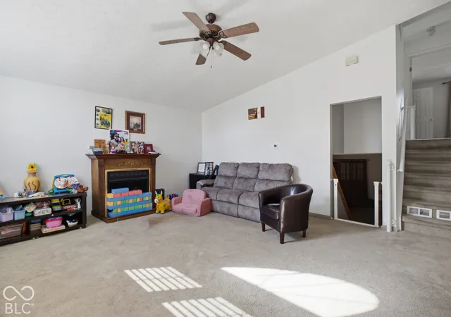 Photo 3 of Single family home for sale at 1500 Wrenwood Dr, Columbus, IN 47201 | MLS# 22132540 | Listing updated on 2026-10-29