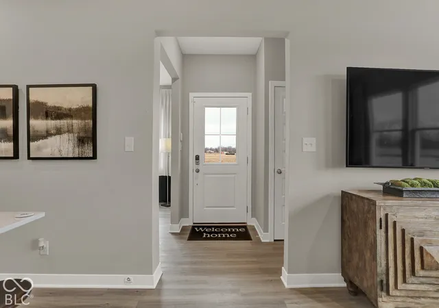 Photo 3 of Townhouse for sale at 8941 Silver Springs Cir, Avon, IN 46123 | MLS# 22132546 | Listing updated on 2026-10-23