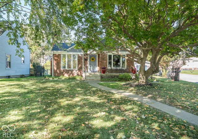 Photo 1 of Single family home for sale at 250 E Pleasant Run Pkwy N Dr, Indianapolis, IN 46225 | MLS# 22132551 | Listing updated on 2026-10-23
