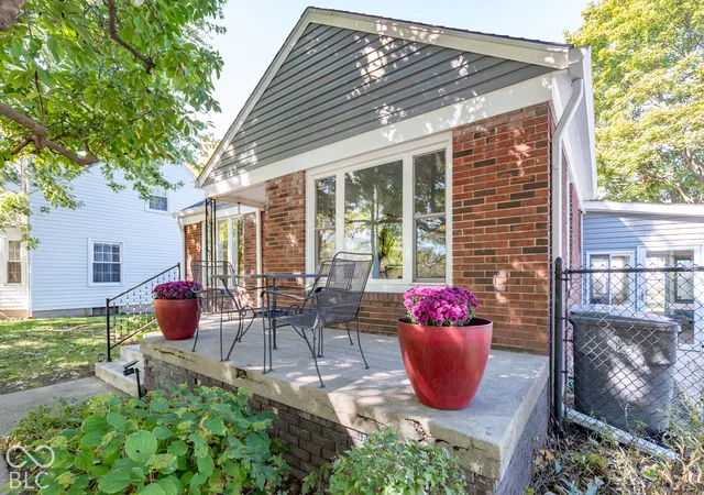 Photo 2 of Single family home for sale at 250 E Pleasant Run Pkwy N Dr, Indianapolis, IN 46225 | MLS# 22132551 | Listing updated on 2026-10-23