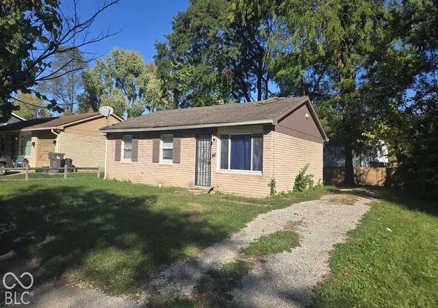 Photo 1 of Single family home for sale at 3943 Richelieu Rd, Indianapolis, IN 46226 | MLS# 22132562 | Listing updated on 2026-10-22