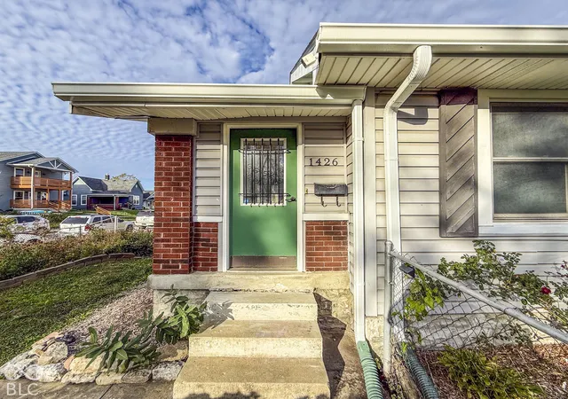 Photo 3 of Single family home for sale at 1426 E Tabor St, Indianapolis, IN 46203 | MLS# 22132569 | Listing updated on 2026-10-24