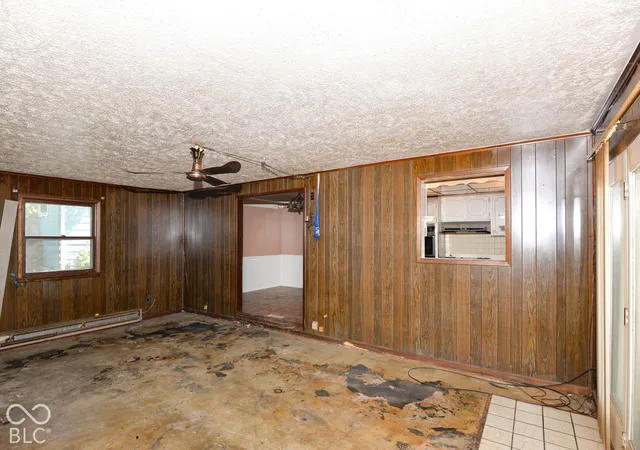 Photo 4 of Single family home for sale at 10206 Lawnhaven Dr, Indianapolis, IN 46229 | MLS# 22132571 | Listing updated on 2026-10-27