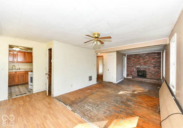 Photo 2 of Single family home for sale at 2521 E 5th Street, Anderson, IN 46012 | MLS# 22132576 | Listing updated on 2026-10-27