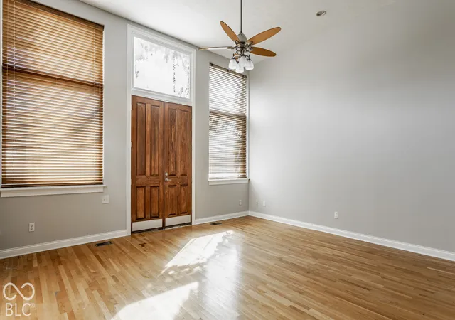 Photo 4 of House for sale at 448 N Davidson St, Indianapolis, IN 46202 | MLS# 22132618 | Listing updated on 2026-10-23