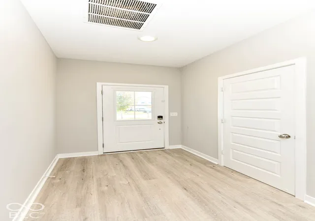 Photo 3 of Single family home for sale at 8663 Winton Pl, Pendleton, IN 46064 | MLS# 22132634 | Listing updated on 2026-10-24
