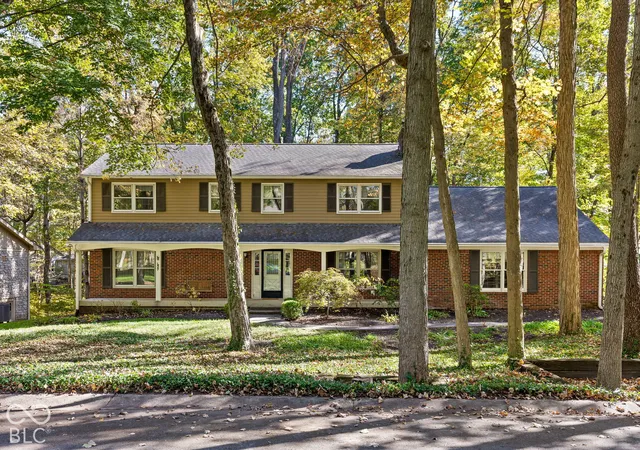 Photo 1 of Single family home for sale at 55 Bennington Dr, Zionsville, IN 46077 | MLS# 22132637 | Listing updated on 2026-10-23