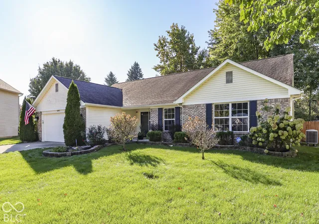 Photo 2 of Single family home for sale at 6241 Whitaker Farms Dr, Indianapolis, IN 46237 | MLS# 22132645 | Listing updated on 2026-10-27