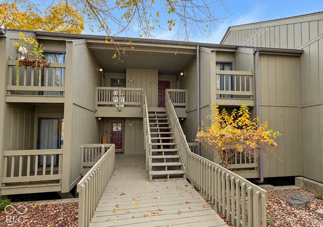 Photo 2 of Condo for sale at 9012 S Pointe Ridge Ln, Bloomington, IN 47401 | MLS# 22132648 | Listing updated on 2026-10-27