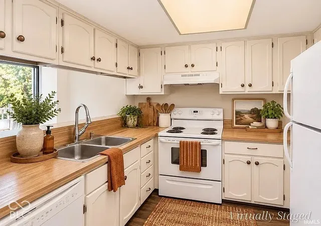 Photo 4 of Condo for sale at 9012 S Pointe Ridge Ln, Bloomington, IN 47401 | MLS# 22132648 | Listing updated on 2026-10-27