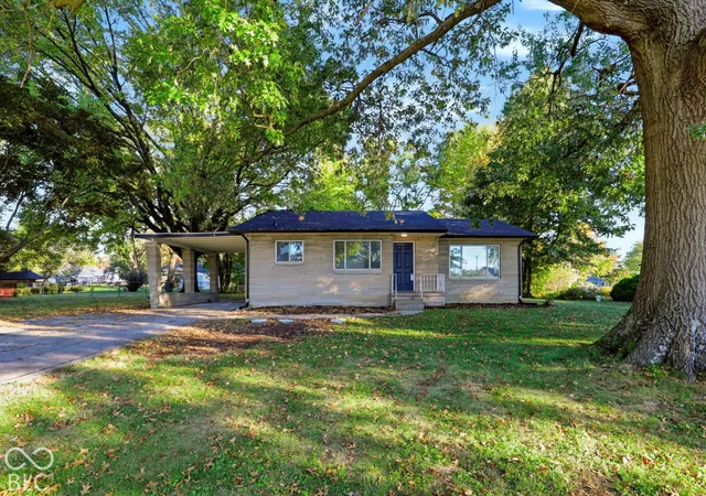 Photo 2 of Single family home for sale at 4062 W Broadway Ave, Bloomington, IN 47404 | MLS# 22132663 | Listing updated on 2026-10-21